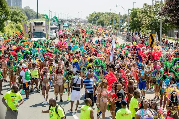 How Many People Attend the Caribana Festival?